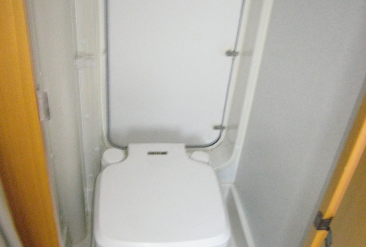 カセットトイレ