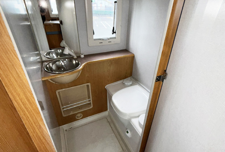 シャワー＆トイレルーム