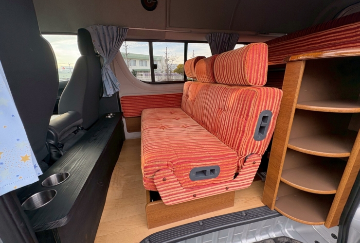 エントランスより