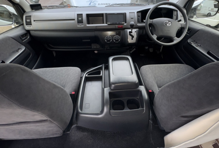 運転席